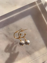 Load image into Gallery viewer, DIAMOND SILVERITE HOOPS