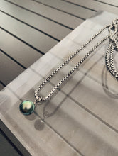 Load image into Gallery viewer, GUNMETAL TAHITIAN PEARL NECKLACE