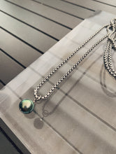 Load image into Gallery viewer, STAINLESS STEEL TAHITIAN PEARL NECKLACE