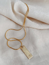 Load image into Gallery viewer, ENGRAVED RECTANGLE NECKLACE