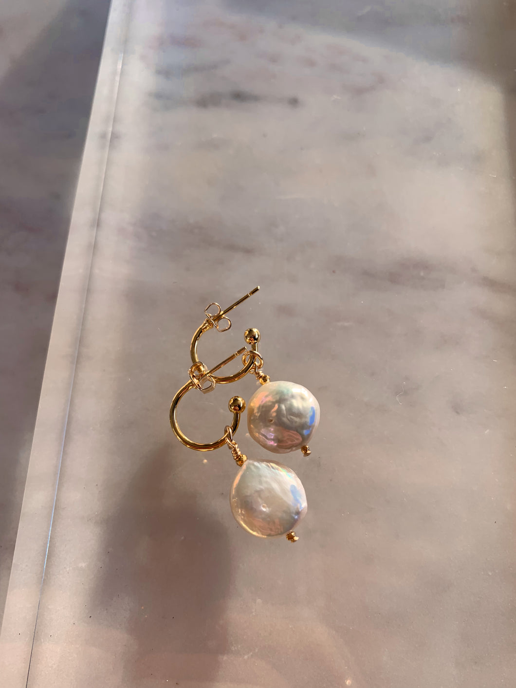 COIN PEARL HOOPS